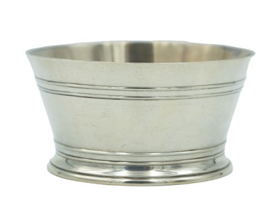 Lot 310 - A silver bowl by William Comyns & Sons Ltd.