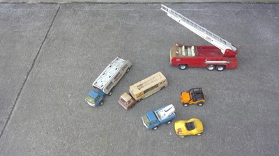 Lot 40 - Vintage Tonka Trucks, Cars and a Fire Engine.