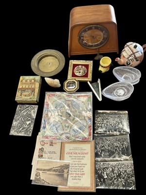 Lot 107 - A mixed lot including a Smith's eight-day...