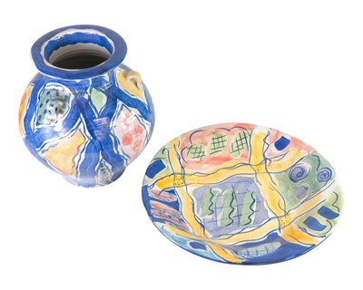 Lot 260 - An amphora vase and charger.