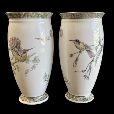 Lot 115 - A pair of Wedgwood bone China "Humming Bird"...
