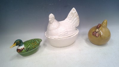 Lot 125 - A Nesting Chicken, a Ceramic Chicken and a...