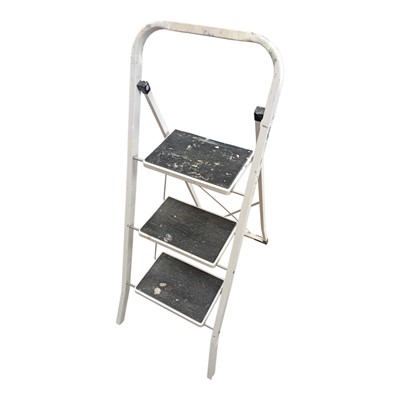 Lot 195 - A Coopers three-step ladder. Max step height...