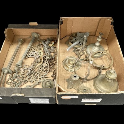 Lot 194 - Two boxes of mainly brass antique/vintage...