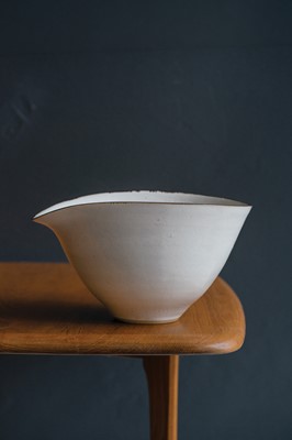 Lot 499 - Lucie RIE (1902-1995)