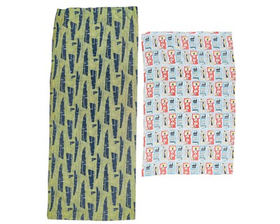 Lot 71 - A mid century barkcloth curtain.