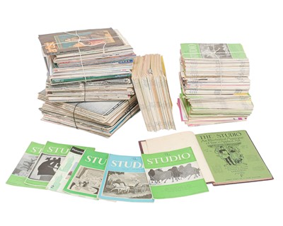 Lot 165 - A collection of 'The Studio' and 'The Artist' magazines.