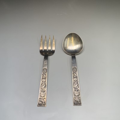 Lot 2046 - A pair of Norwegian 830 standard salad servers,...