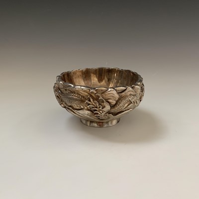 Lot 184 - A Chinese silver footed bowl, chartacter marks...