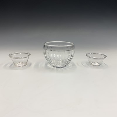 Lot 995 - A pair of 18th century small conical glass...