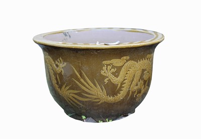 Lot 2031 - A large Chinese jardiniere decorated with...