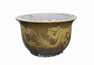 Lot 2031 - A large Chinese jardiniere decorated with...