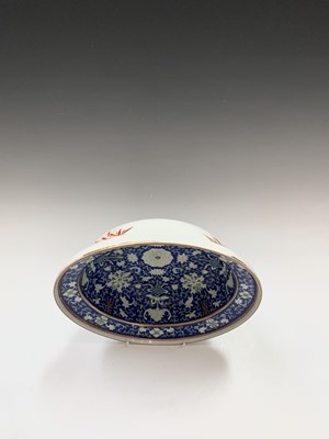 Lot 70 - A Chinese porcelain bowl, 19th century, the...