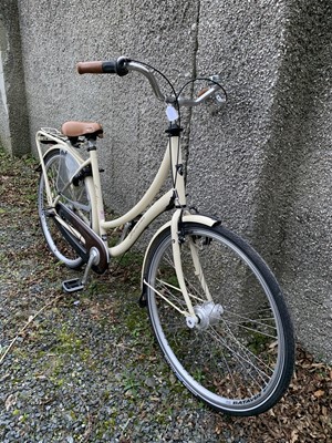 Lot 570 - A Batavus 'Sunshine' ladies bike.