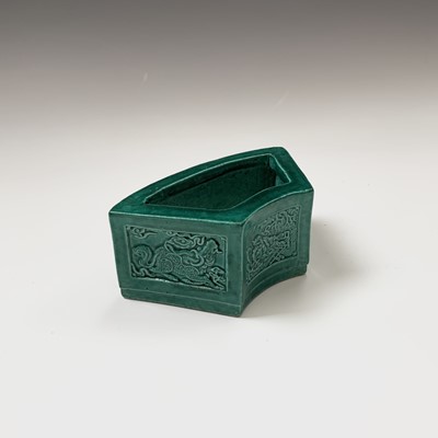 Lot 65 - A Chinese green-glazed brush pot, Qing Dynasty,...