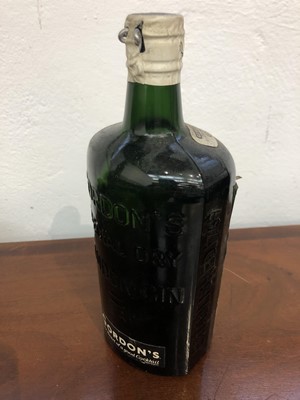 Lot 20 - A selection of vintage bottles of Gin,...