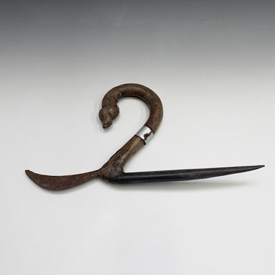 Lot 261 - A Chinese rice scythe, with a buffalo horn...