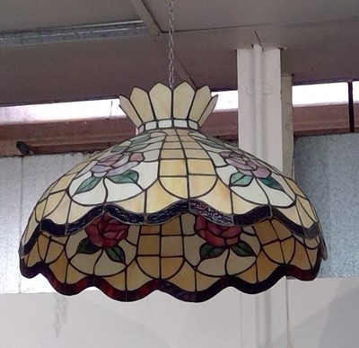 Lot 224 - A Tiffany-style centre light fitting. Height...