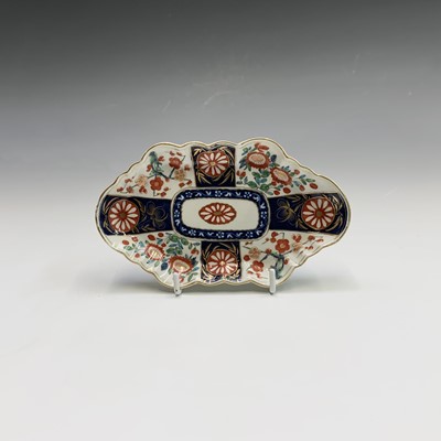 Lot 866 - A Worcester porcelain spoon tray, circa 1770,...