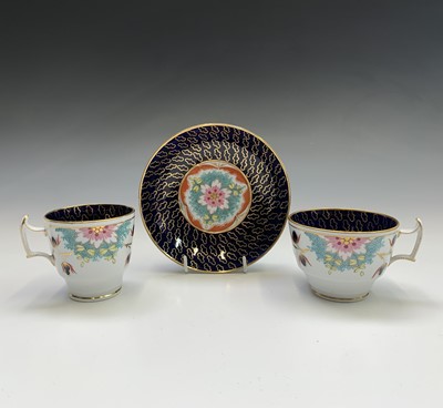 Lot 886 - A Chamberlains Worcester porcelain trio, circa...