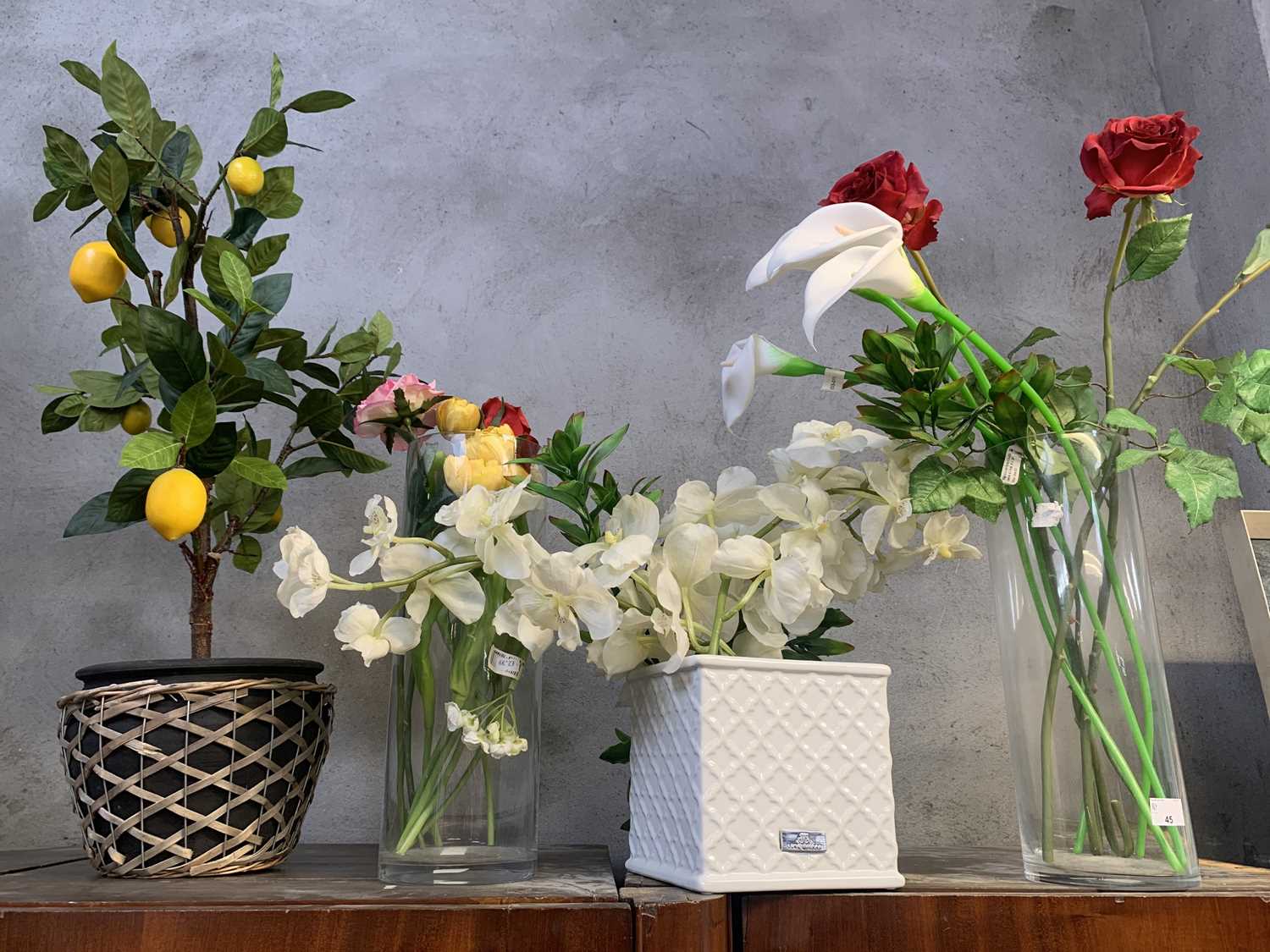 Artificial flower display Clearance