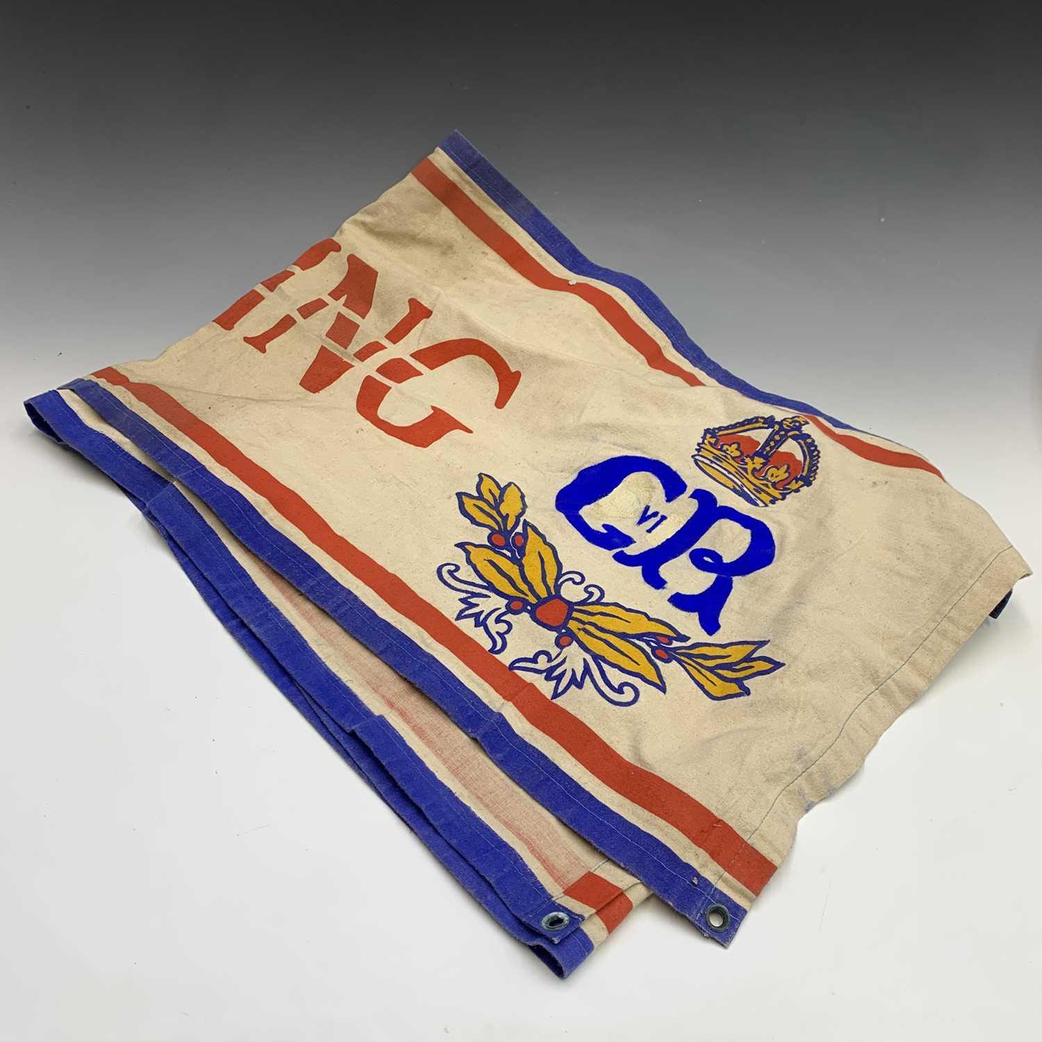 Lot 565 - A George VI coronation banner, printed and...