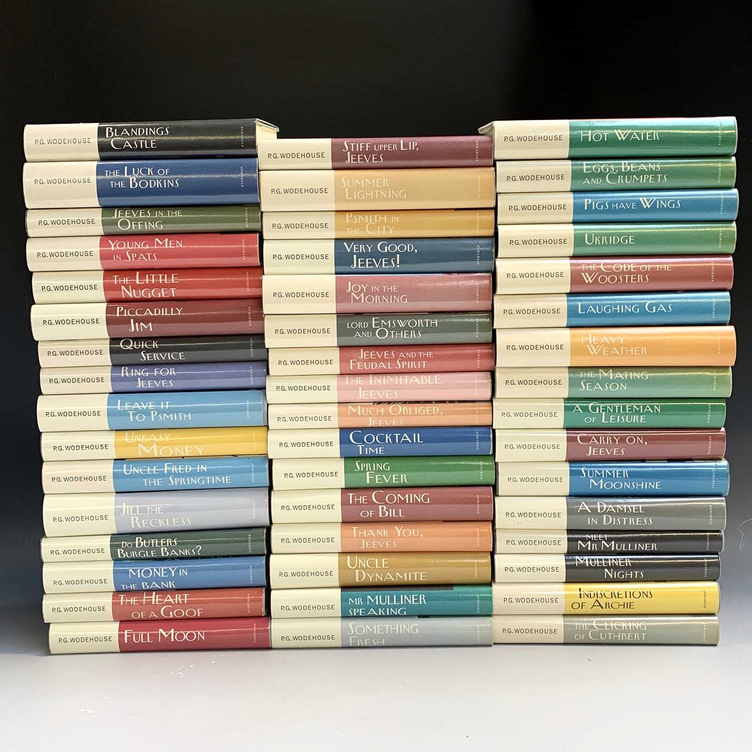 Lot 1355 - P.G.WODEHOUSE. A good collection of 48 Jeeves...