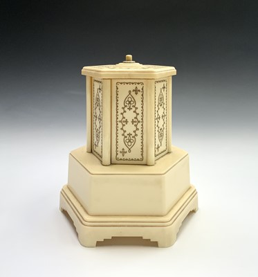 Lot 128 - A mid-century Selcol cigarette dispenser, with...