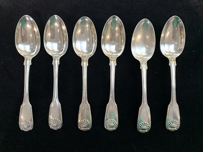Lot 103 - A set of six William IV dessert spoons in...