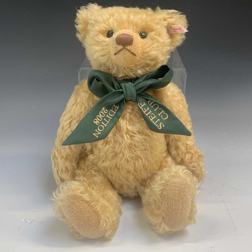Lot 553 - Teddy Bear - Steiff. Light tan Steiff club...