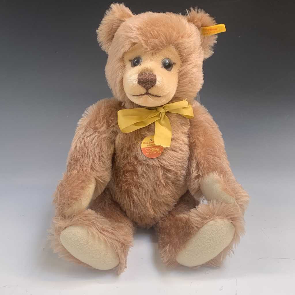 Lot 556 - Teddy Bear - Steiff. Pink/ brown. Musical wind...