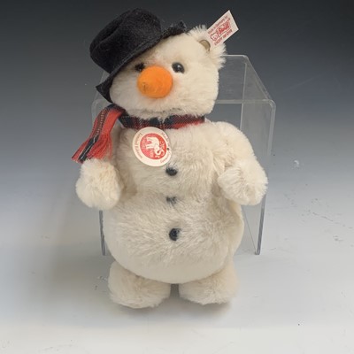 Lot 559 - Snowman - Steiff. 2009 Snowman. No certificate.