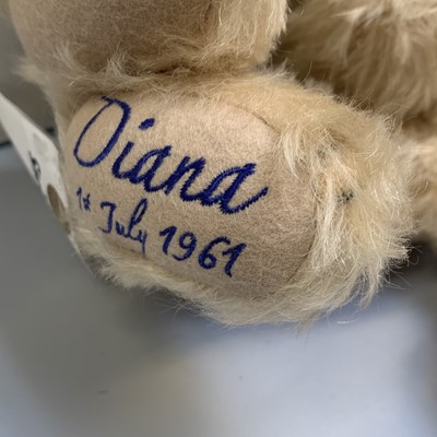 Lot 562 - Teddy Bear - Boxed Steiff growler. Mohair...