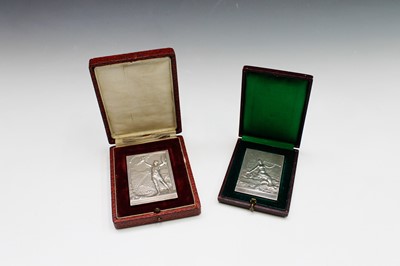 Lot 270 - MEDALS (x 2). Comprising a silvered bronze...