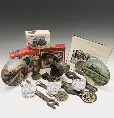 Lot 198 - A selection of railwayana and other items, to...