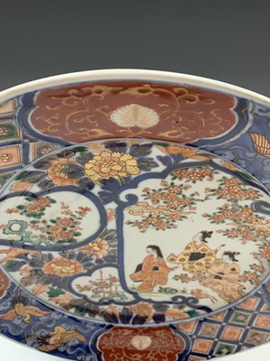 Lot 86 - A Japanese Imari charger, late 19th century,...