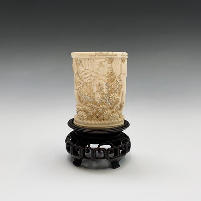 Lot 81 - A Chinese Canton ivory carved tusk vase, late...