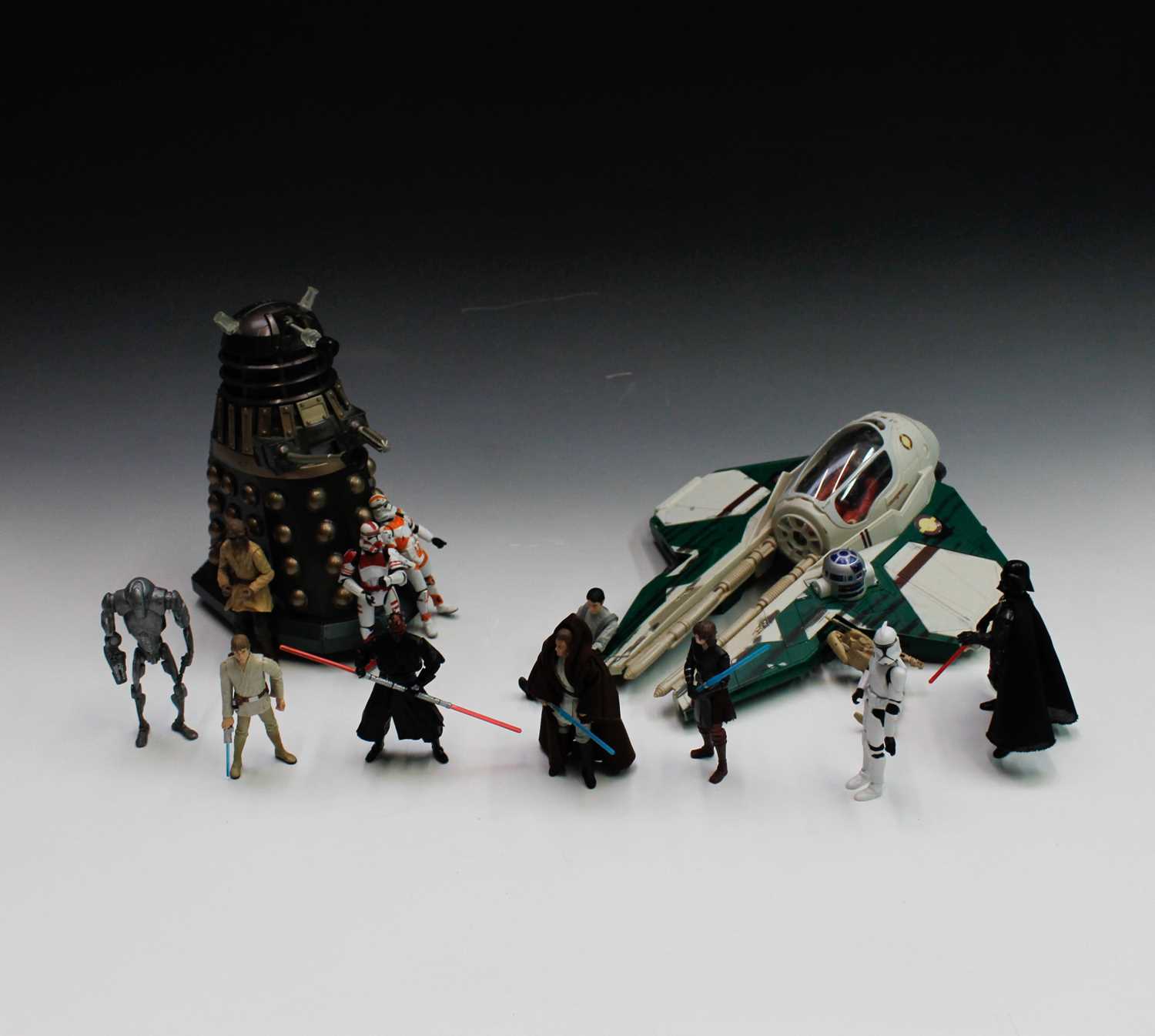 Lot 577 - Star Wars - Jedi Star Fighter Interceptor Ship,...