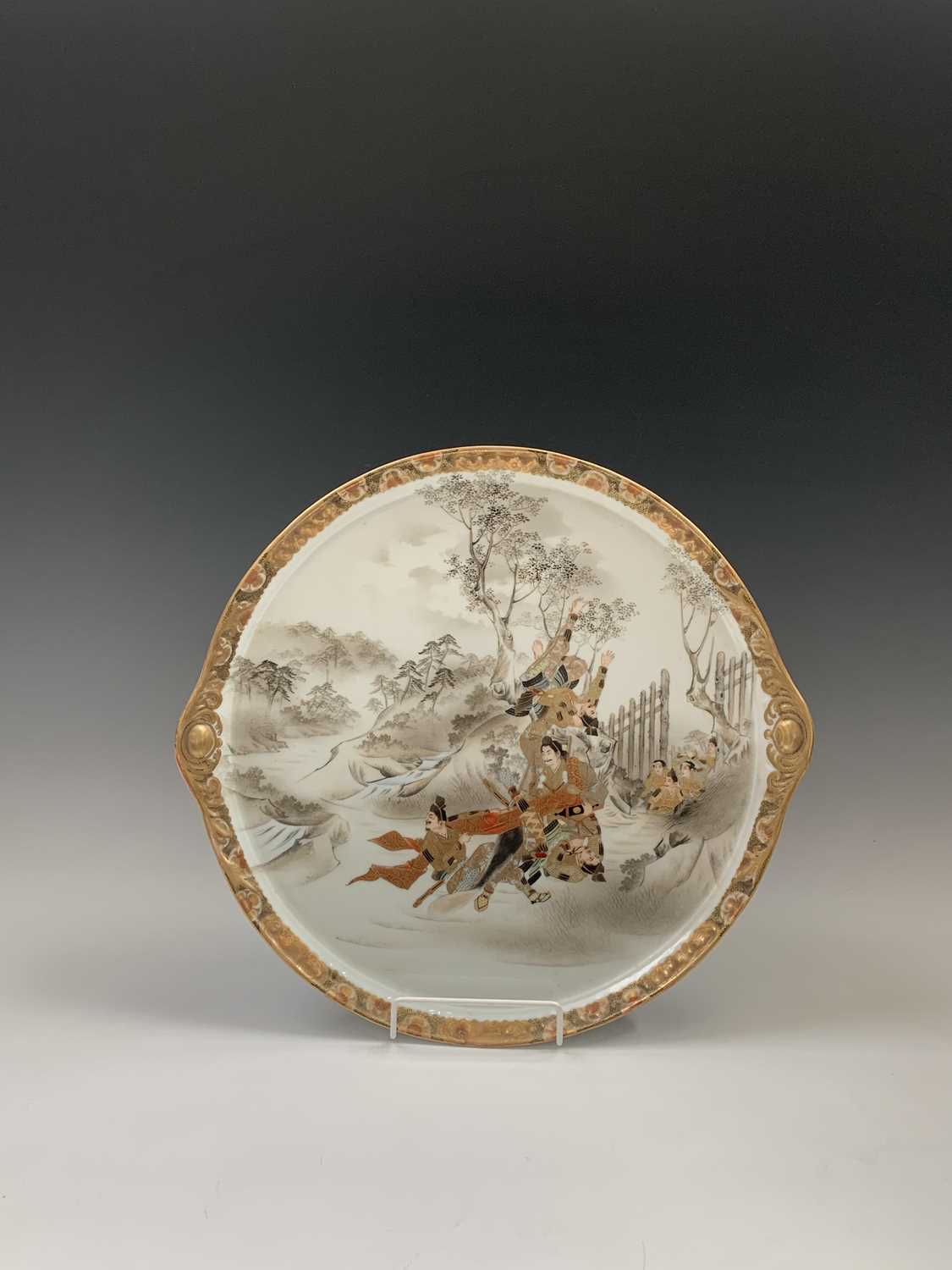 Lot 31 - A Japanese porcelain tray, 19th century, the...