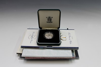 Lot 49 - GREAT BRITAIN 1995 silver proof £2 peace coin...