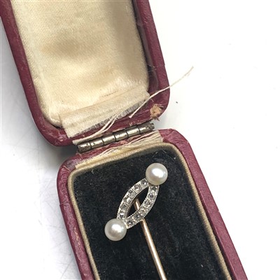 Lot 2562 - A Belle Epoque gold stick pin set with...