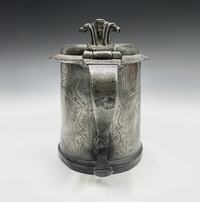 Lot 542 - A Stuart pewter tankard by Samuel Booth of...