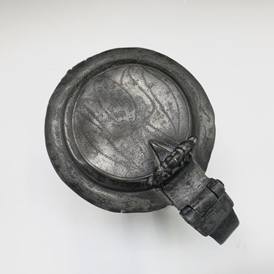 Lot 542 - A Stuart pewter tankard by Samuel Booth of...