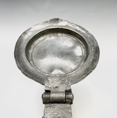 Lot 542 - A Stuart pewter tankard by Samuel Booth of...