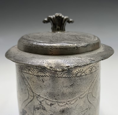 Lot 542 - A Stuart pewter tankard by Samuel Booth of...