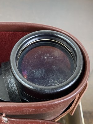 Lot 326 - A pair of Carl Zeiss Jenoptem 10 X 50...
