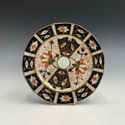Lot 1011 - A Royal Crown Derby part tea service in the...