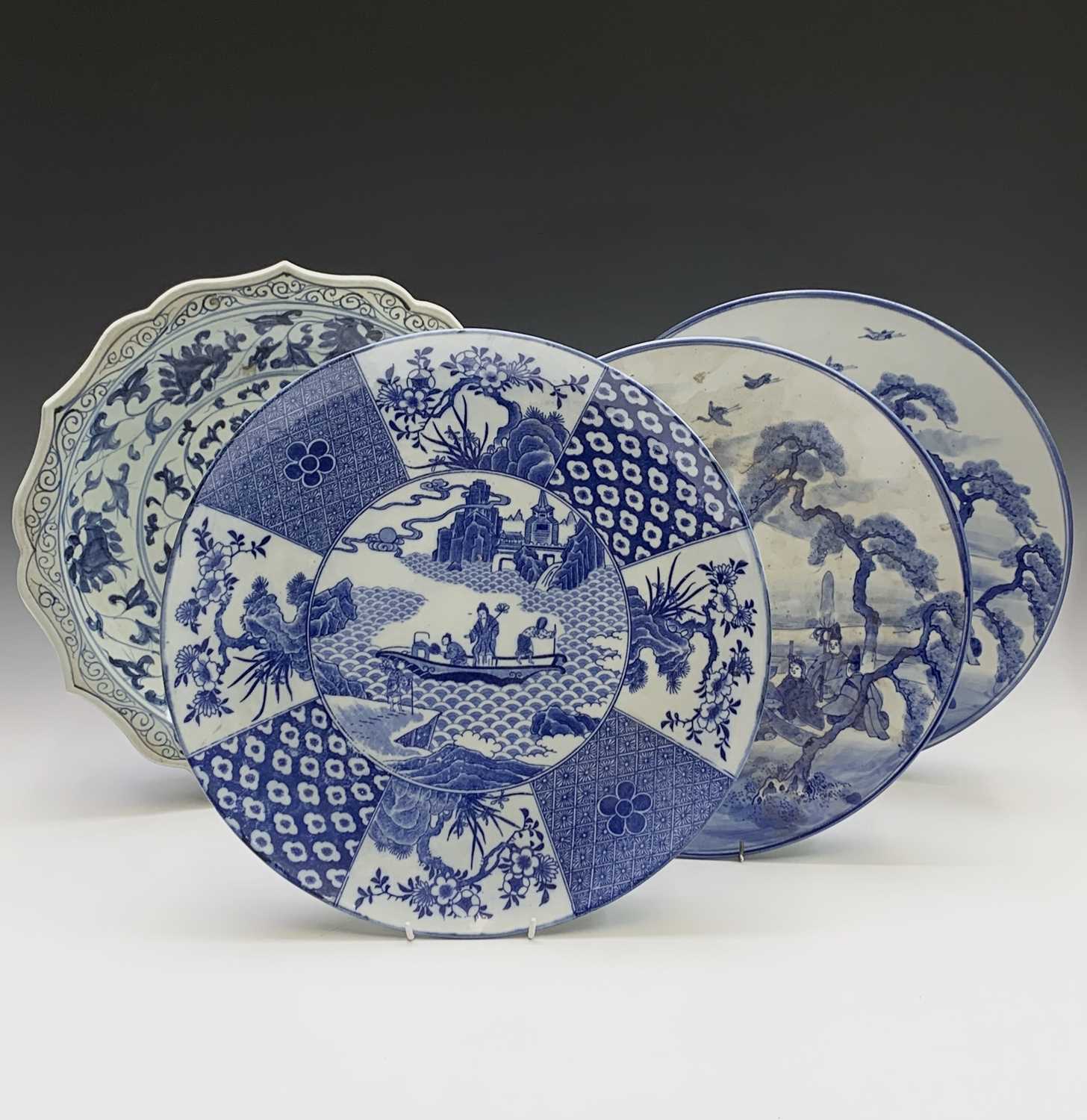 Lot 248 - A pair of Japanese blue and white chargers,...