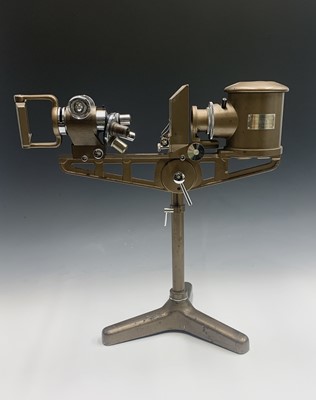 Lot 484 - A precision micro-projector projection...