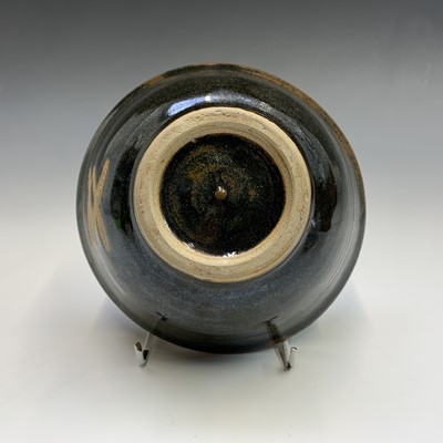 Lot 1085 - A studio pottery bowl, possibly by Michael...